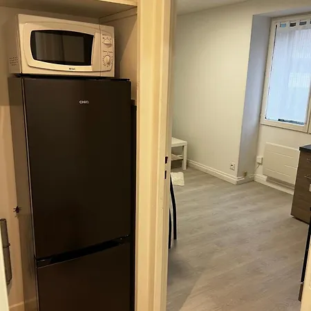 Apartament 2 Pieces Equipe Avec Parking *